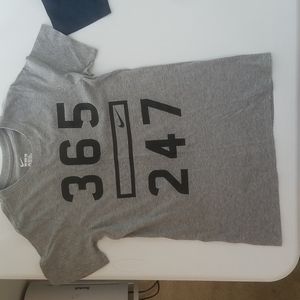 Nike boys Short sleeve T-Shirt